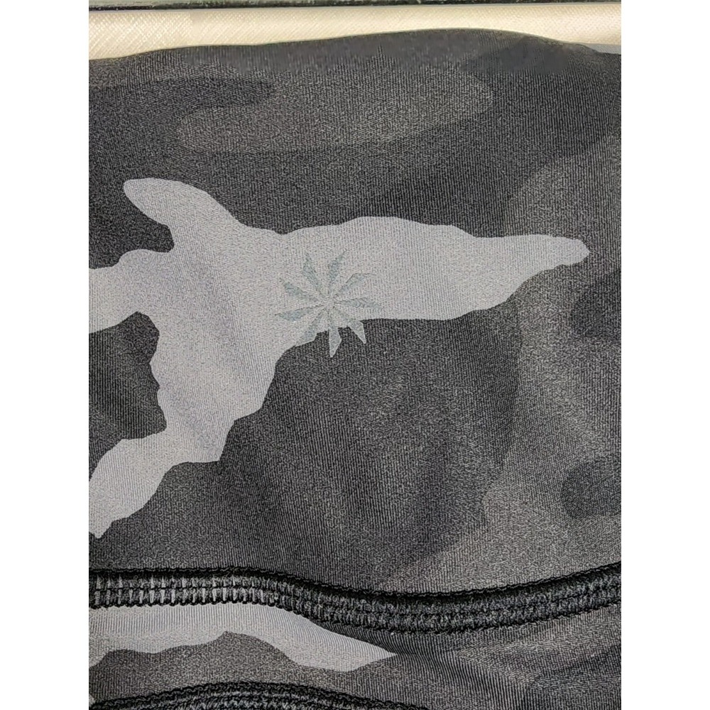 Athleta XS Petite Black Gray Camo Leggings Zip Pocket High Rise Crop Pants - Picture 6 of 11